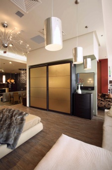 Фото интерьера торгового зала магазина в современном стиле