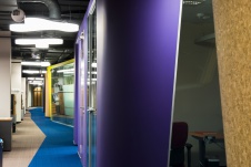 Фото интерьера холла офиса в современном стиле