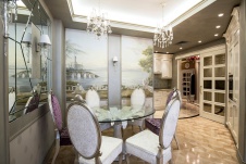 Фото интерьера столовой квартиры в стиле классика