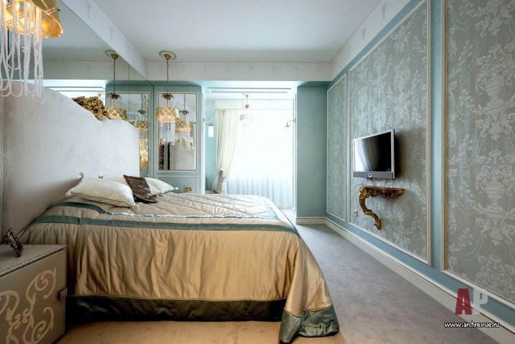Фото интерьера спальни квартиры в стиле классика