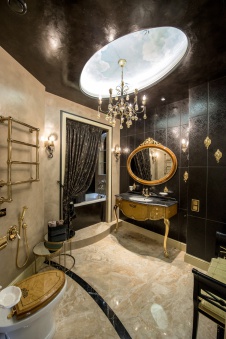 Фото интерьера санузла квартиры в стиле классика