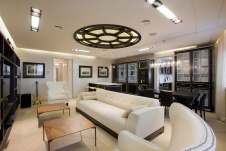 Фото интерьера гостиной квартиры в стиле неоклассика