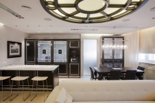 Фото интерьера столовой квартиры в стиле неоклассика