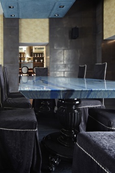 Фото интерьера столовой дома в современном стиле