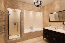 Фото интерьера санузла квартиры в стиле неоклассика