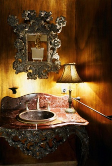 Фото интерьера санузла квартиры в стиле классика