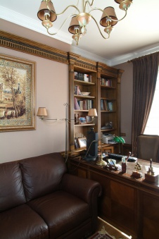 Фото интерьера кабинета квартиры в восточном стиле