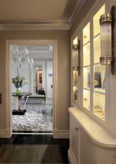 Фото интерьера входной зоны квартиры в стиле ар-деко