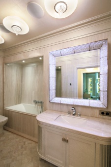 Фото интерьера санузла квартиры в стиле ар-деко