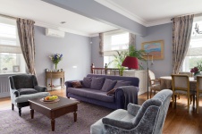 Фото интерьера гостиной квартиры в стиле неоклассика