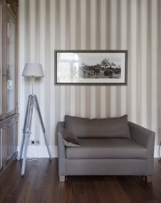 Фото интерьера зоны отдыха квартиры в стиле неоклассика