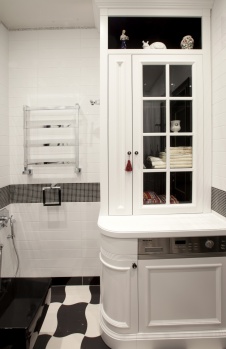 Фото интерьера санузла небольшой квартиры в стиле неоклассика