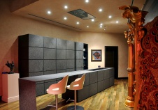 Фото интерьера кухни дома в современном стиле