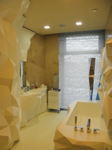 Фото интерьера ванной дома в современном стиле