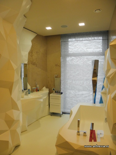 Фото интерьера ванной дома в стиле авангард