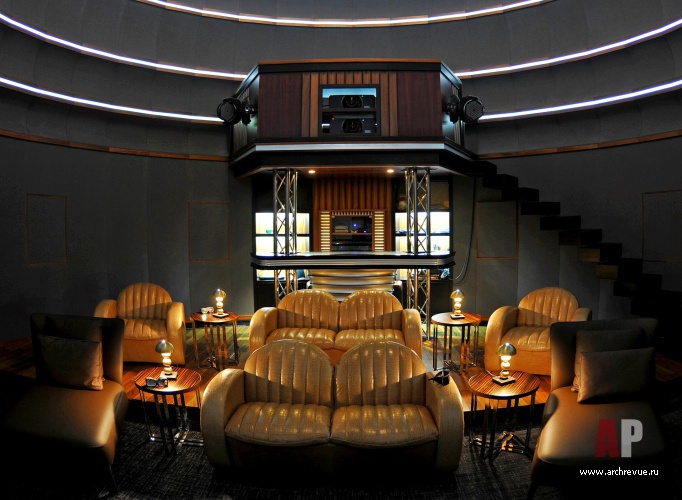 Фото интерьера домашнего кинотеатра дома в стиле авангард