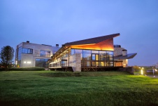 Фото фасада дома в современном стиле