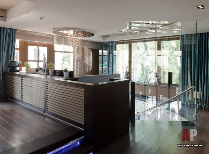 Фото интерьера ресепшен ресторана в стиле гламур