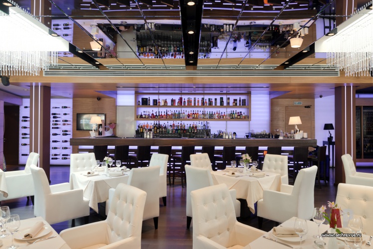 Фото интерьера бара ресторана в стиле гламур