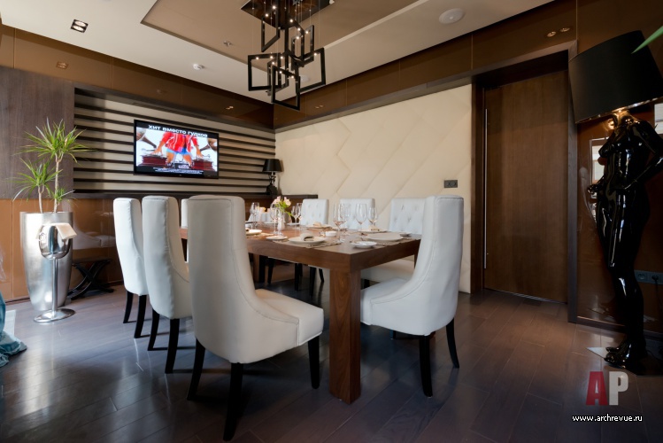 Фото интерьера банкетного зала ресторана в стиле гламур