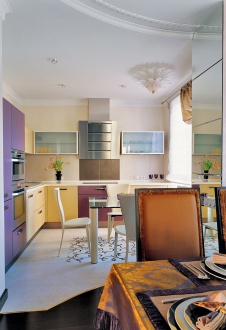 Фото интерьера кухни квартиры в стиле фьюжн