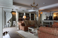 Фото интерьера библиотеки загородного дома в классике 