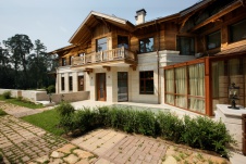 Фото фасада загородного дома