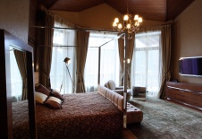 Фото интерьера спальни загородного дома