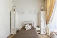 Фото интерьера детской квартиры в стиле неоклассика