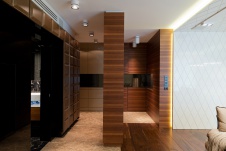 Фото интерьера коридора небольшой квартиры в современном стиле