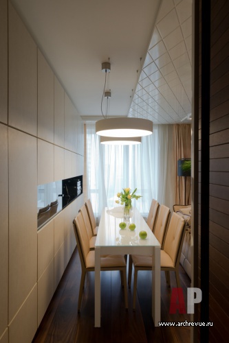 Фото интерьера столовой небольшой квартиры в современном стиле