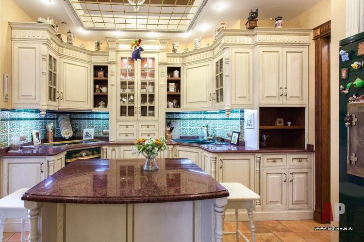 Фото интерьера кухни квартиры в английском стиле