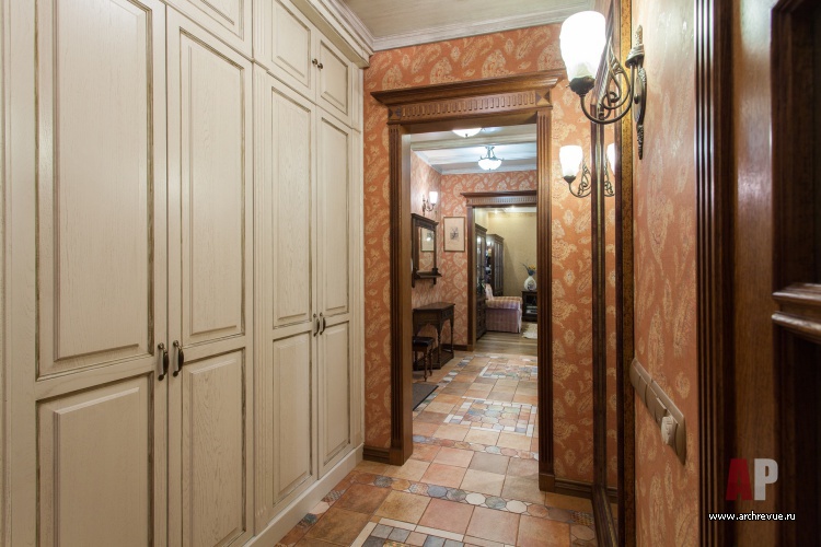 Фото интерьера коридора квартиры в английском стиле