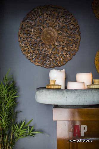 Фото интерьера зала ресторана в восточном стиле