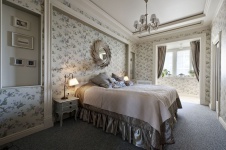 Фото интерьера спальни небольшой квартиры в стиле Прованс