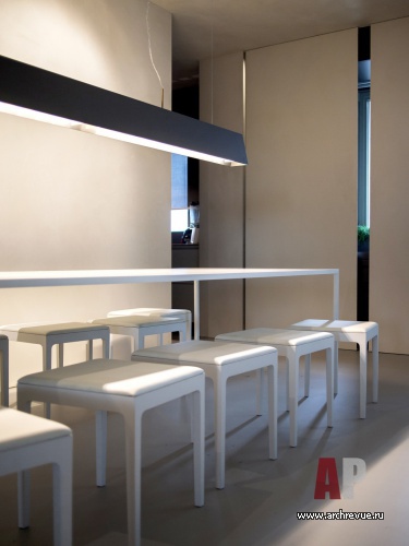 Фото интерьера столовой квартиры в стиле минимализм