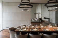 Фото интерьера столовой дома в современном стиле