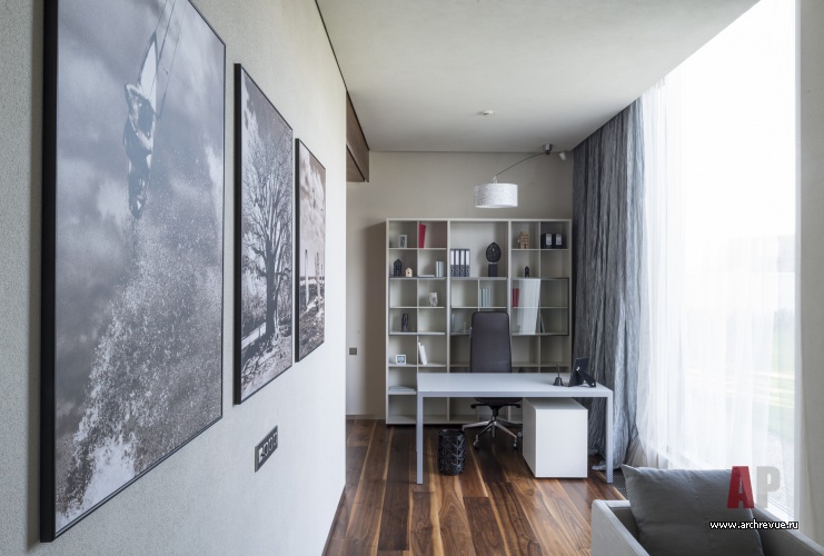 Фото интерьера кабинета дома в стиле минимализм