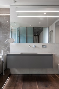 Фото интерьера санузла пентхауса в стиле минимализм