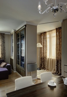 Фото интерьера гостиной квартиры в стиле неоклассика