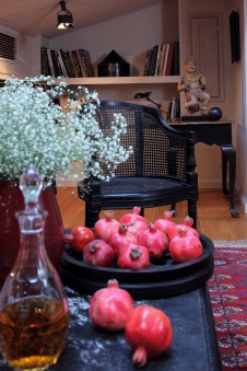 Фото интерьера зоны отдыха квартиры в стиле неоклассика