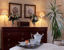 Фото интерьера спальни квартиры в стиле неоклассика