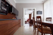 Фото интерьера столовой квартиры в стиле неоклассика