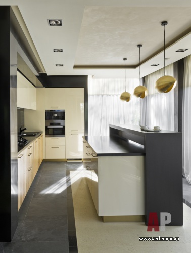 Фото интерьера кухни дома в стиле ар-деко