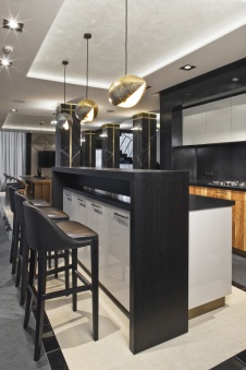 Фото интерьера бара дома в стиле ар-деко