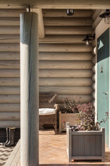 Фото интерьера веранды небольшого дома в эко стиле