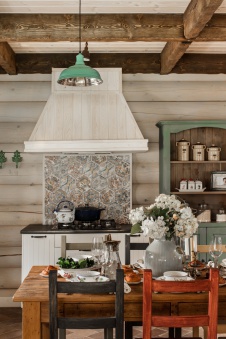 Фото интерьера столовой небольшого дома в эко стиле