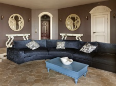 Фото интерьера зоны отдыха небольшого дома в стиле фьюжн