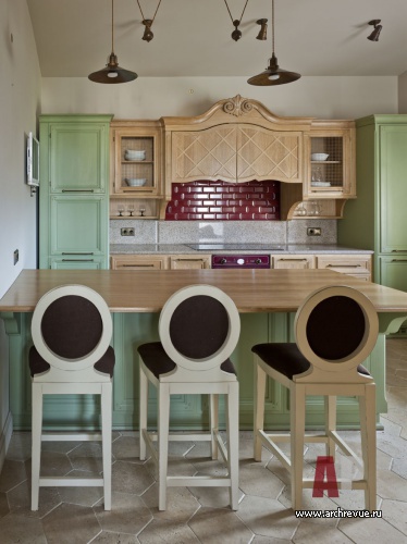 Фото интерьера кухни небольшого дома в стиле фьюжн