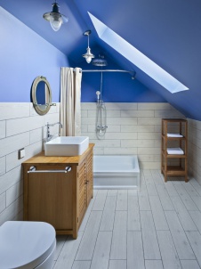 Фото интерьера санузла небольшого дома в стиле фьюжн